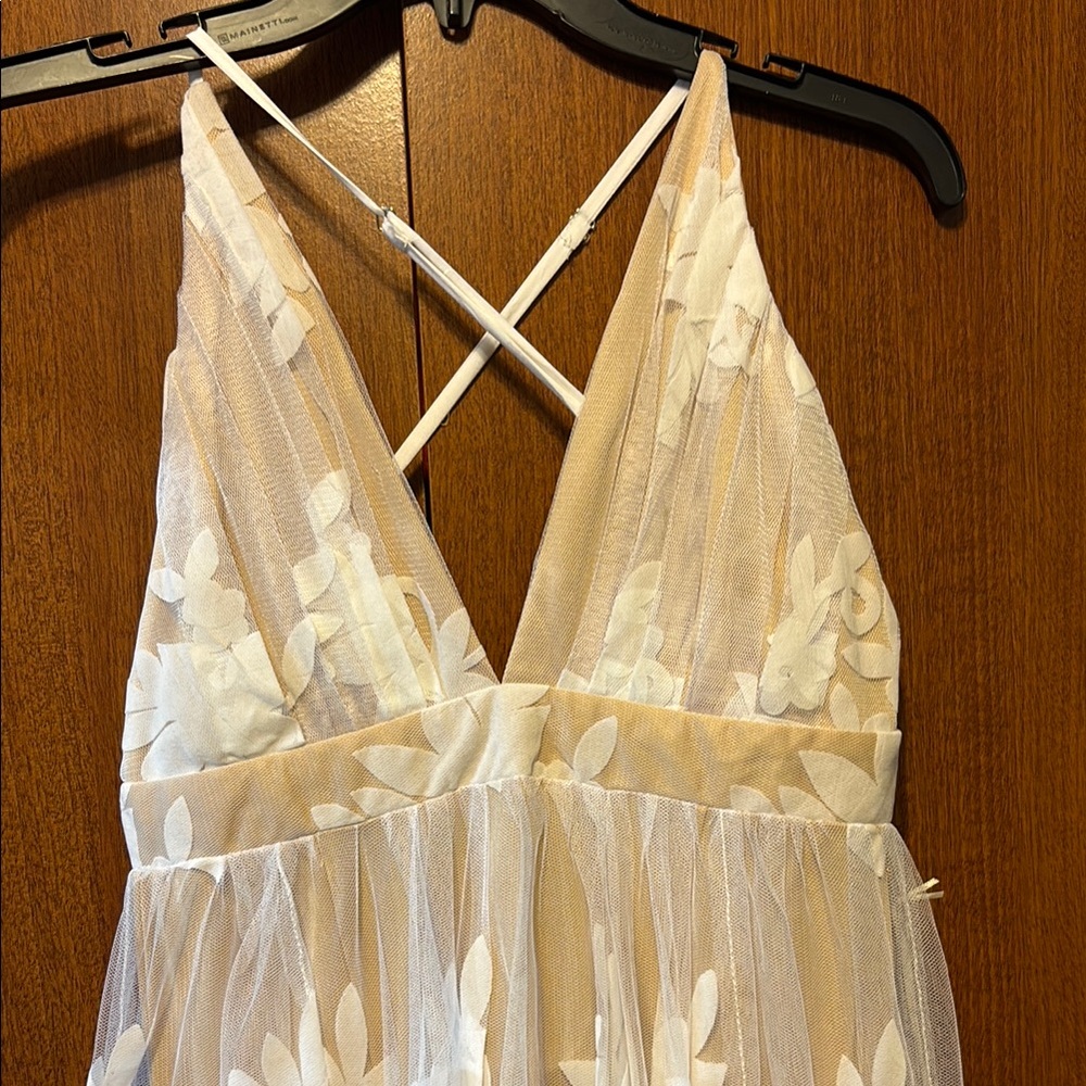 Luxxel Cream Floral Maxi Dress